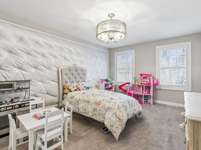 5524 Warden Avenue, Edina, MN 55436