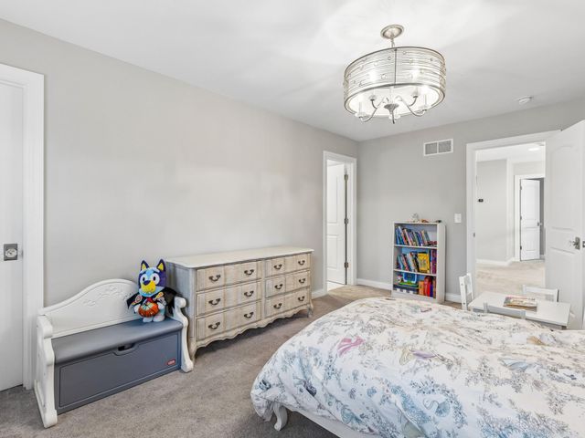 5524 Warden Avenue, Edina, MN 55436