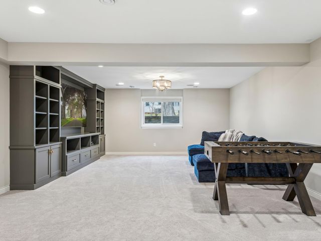 5524 Warden Avenue, Edina, MN 55436