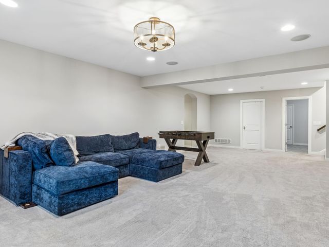 5524 Warden Avenue, Edina, MN 55436