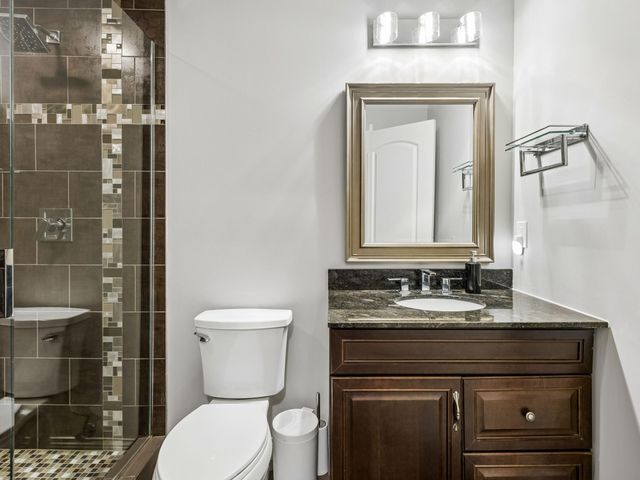 5524 Warden Avenue, Edina, MN 55436