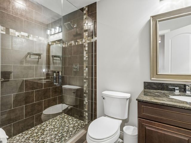 5524 Warden Avenue, Edina, MN 55436