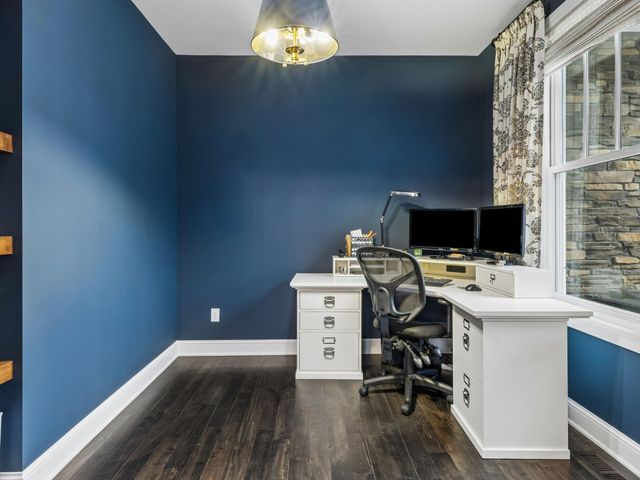 5524 Warden Avenue, Edina, MN 55436