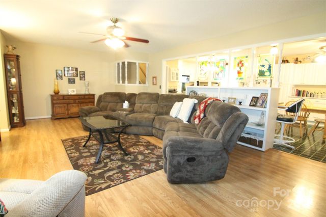 3616 Raven Hill Drive, Gastonia, NC 28056