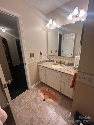3616 Raven Hill Drive, Gastonia, NC 28056