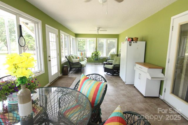 3616 Raven Hill Drive, Gastonia, NC 28056