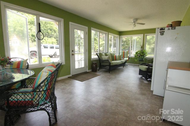 3616 Raven Hill Drive, Gastonia, NC 28056