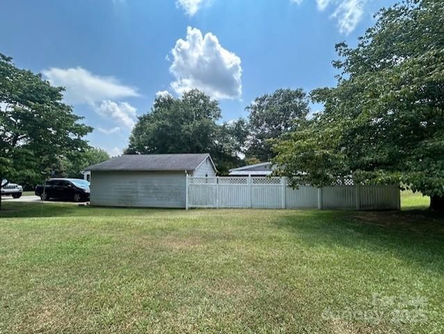 3616 Raven Hill Drive, Gastonia, NC 28056