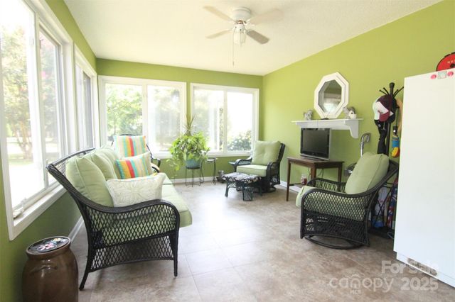 3616 Raven Hill Drive, Gastonia, NC 28056