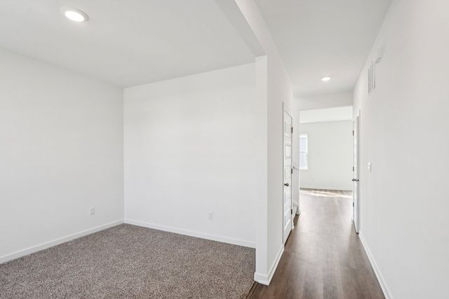 450 Vista Drive, Hampshire, IL 60140