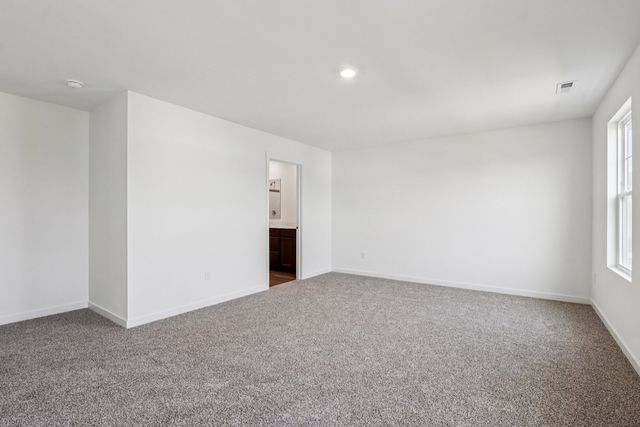 450 Vista Drive, Hampshire, IL 60140