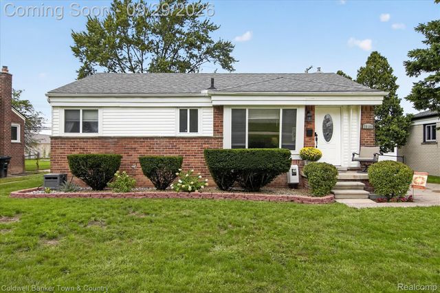 29100 Elmira Street, Livonia, MI 48150