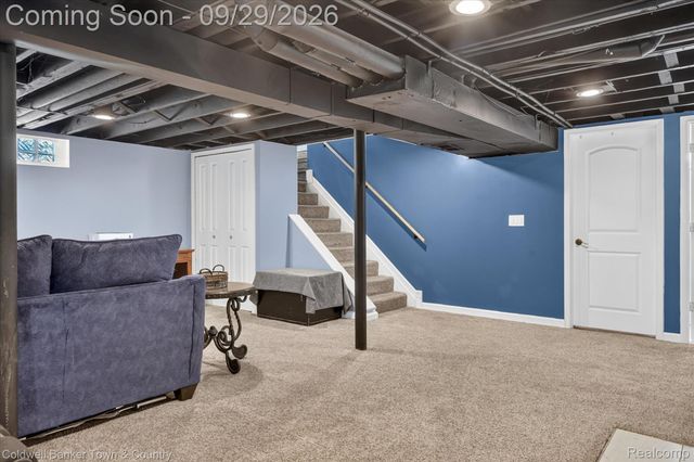 29100 Elmira Street, Livonia, MI 48150
