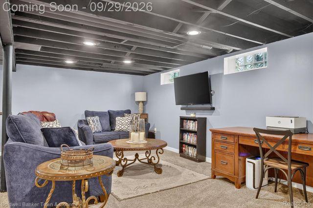 29100 Elmira Street, Livonia, MI 48150
