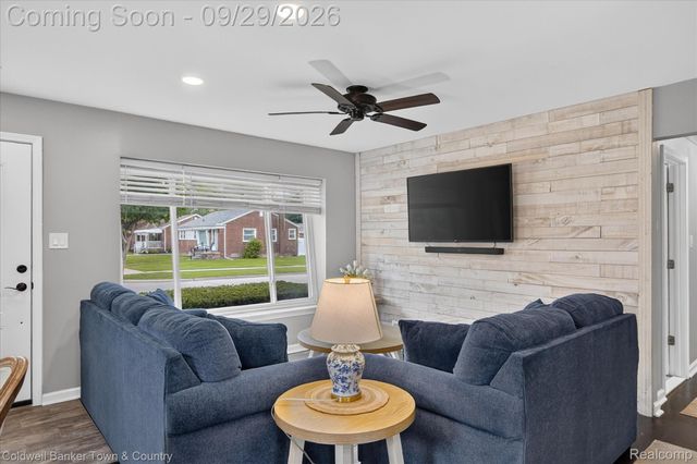 29100 Elmira Street, Livonia, MI 48150