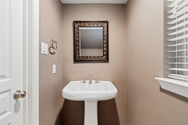 1107 Beall Landing Court, Houston, TX 77008