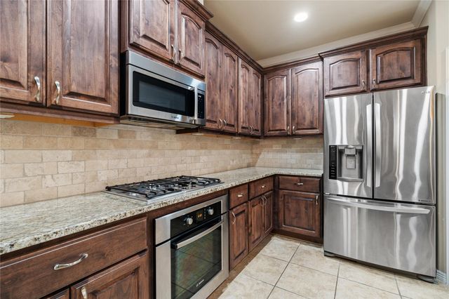 1107 Beall Landing Court, Houston, TX 77008