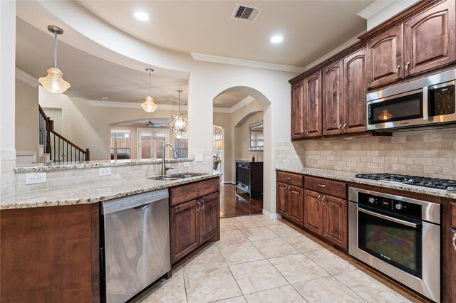 1107 Beall Landing Court, Houston, TX 77008