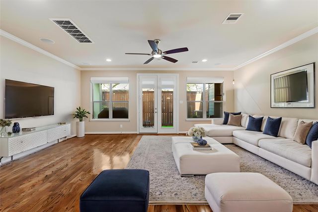 1107 Beall Landing Court, Houston, TX 77008