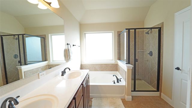 1901 Bay Laurel Drive, Weatherford, TX 76086