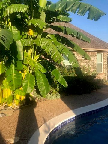 1901 Bay Laurel Drive, Weatherford, TX 76086