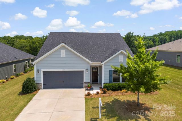 5727 Lavaux Court, Charlotte, NC 28214