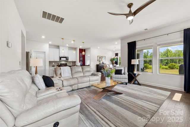 5727 Lavaux Court, Charlotte, NC 28214