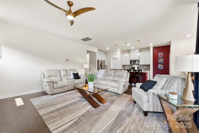 5727 Lavaux Court, Charlotte, NC 28214