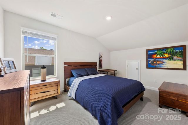 5727 Lavaux Court, Charlotte, NC 28214