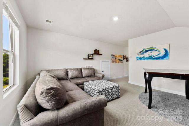 5727 Lavaux Court, Charlotte, NC 28214