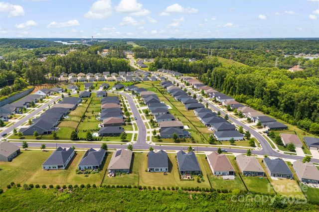 5727 Lavaux Court, Charlotte, NC 28214