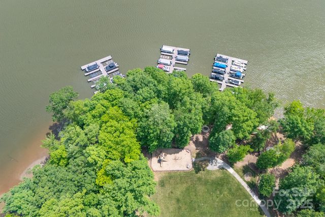 5727 Lavaux Court, Charlotte, NC 28214