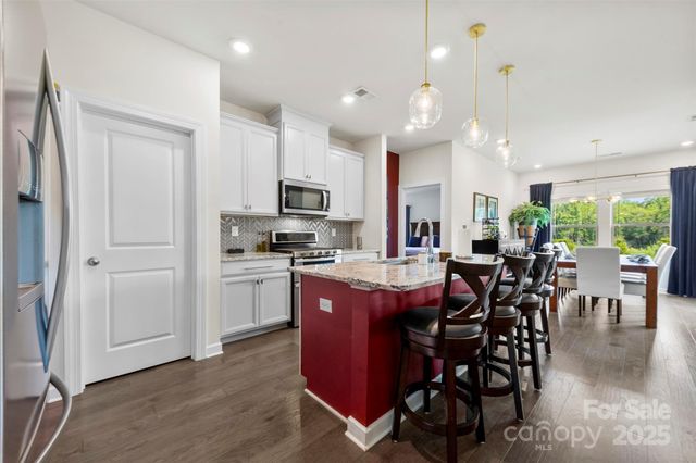 5727 Lavaux Court, Charlotte, NC 28214