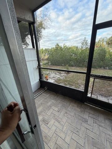 9119 TUDOR DRIVE E104, Tampa, FL 33615