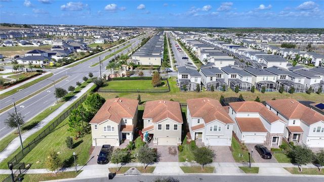 8995 FLUFFY LIE COURT, Davenport, FL 33896