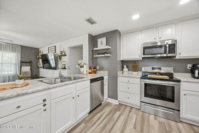8103 PASCHAL Street, Jacksonville, FL 32220