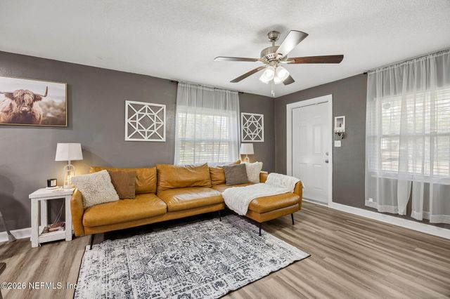 8103 PASCHAL Street, Jacksonville, FL 32220
