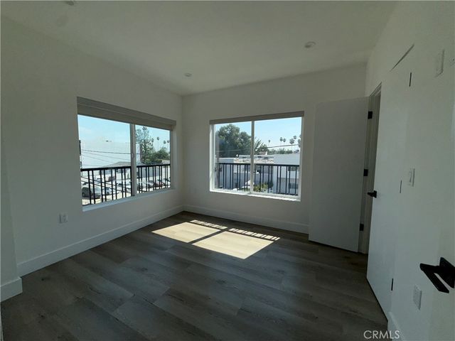 21715 Hart Street, Canoga Park, CA 91303