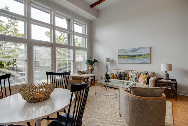 435 S Front St Apt 105, Memphis, TN 38103