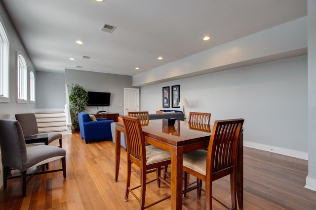 435 S Front St Apt 105, Memphis, TN 38103