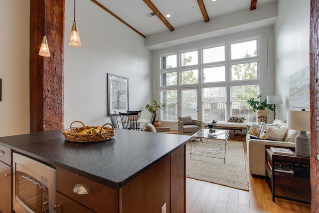 435 S Front St Apt 105, Memphis, TN 38103