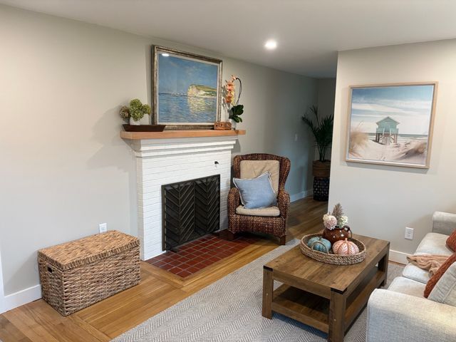 33 Pleasant, Dennis, MA 02670
