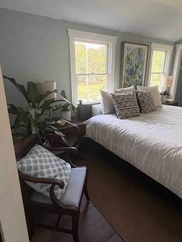 33 Pleasant, Dennis, MA 02670