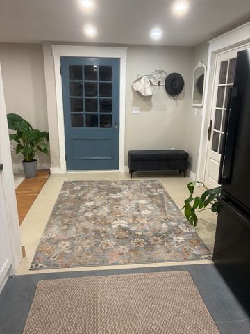 33 Pleasant, Dennis, MA 02670