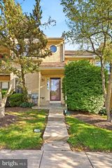 219 SMALLWOOD CT #219, West Chester, PA 19380