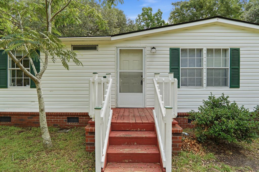 244 Vanihayn Drive, Moncks Corner, SC 29461