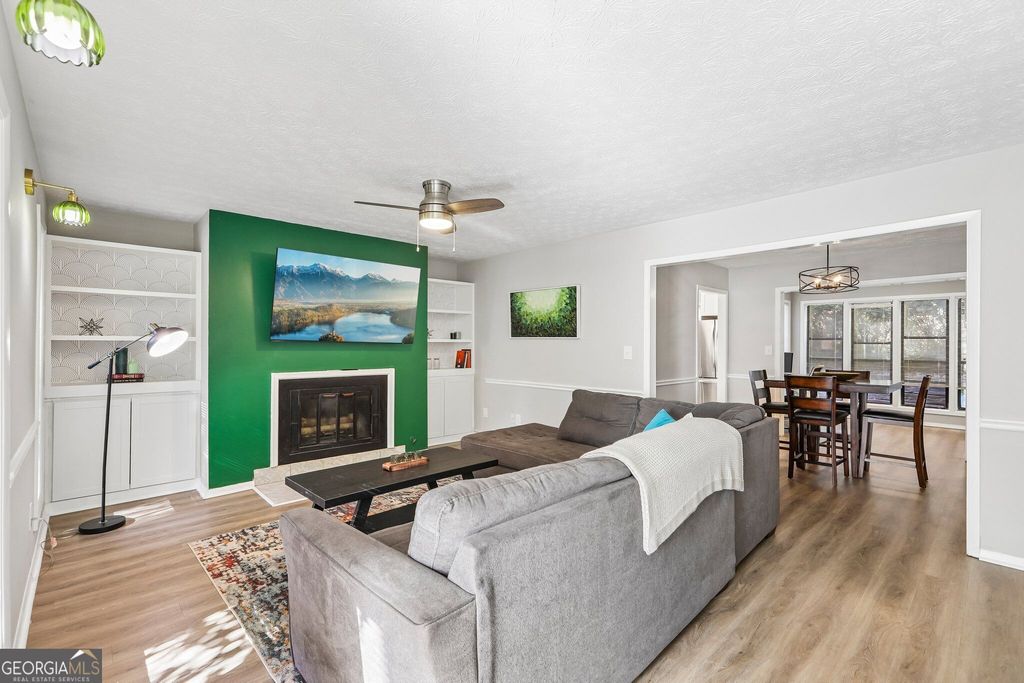 402 Dunbar Drive, Dunwoody, GA 30338 — photo 3