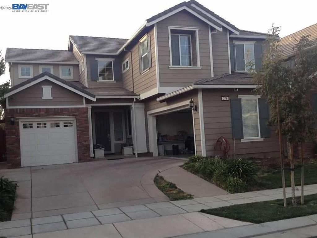 Image 2 of property listing at 379 N Sierra Madre St, Mountain House, CA 95391