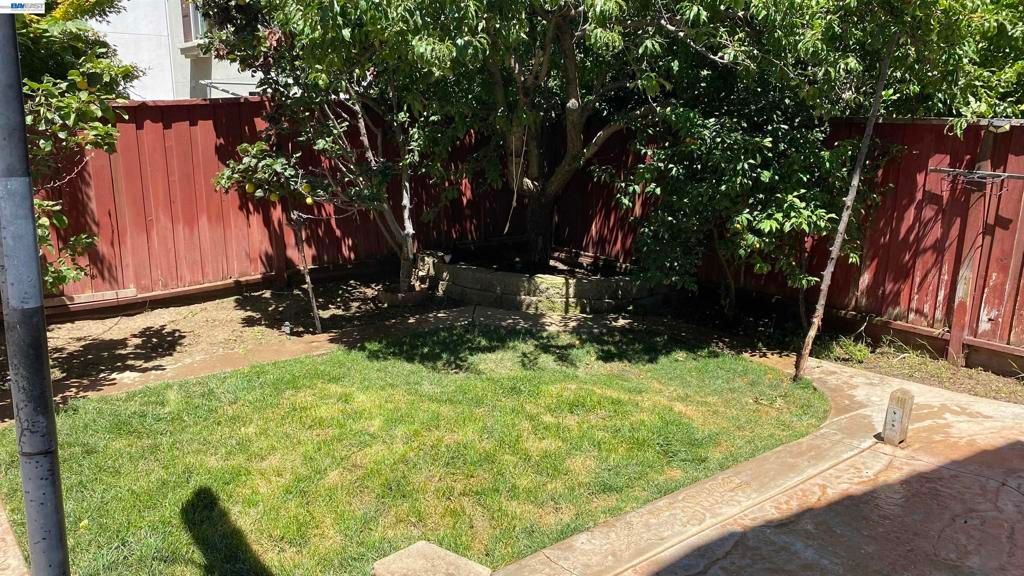 Image 20 of property listing at 379 N Sierra Madre St, Mountain House, CA 95391