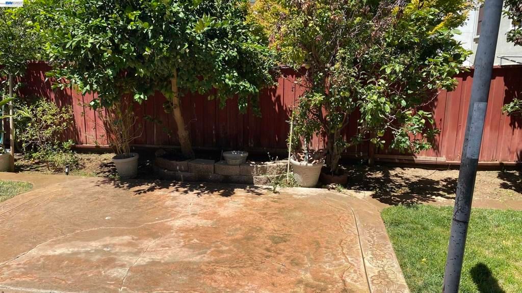 Image 22 of property listing at 379 N Sierra Madre St, Mountain House, CA 95391